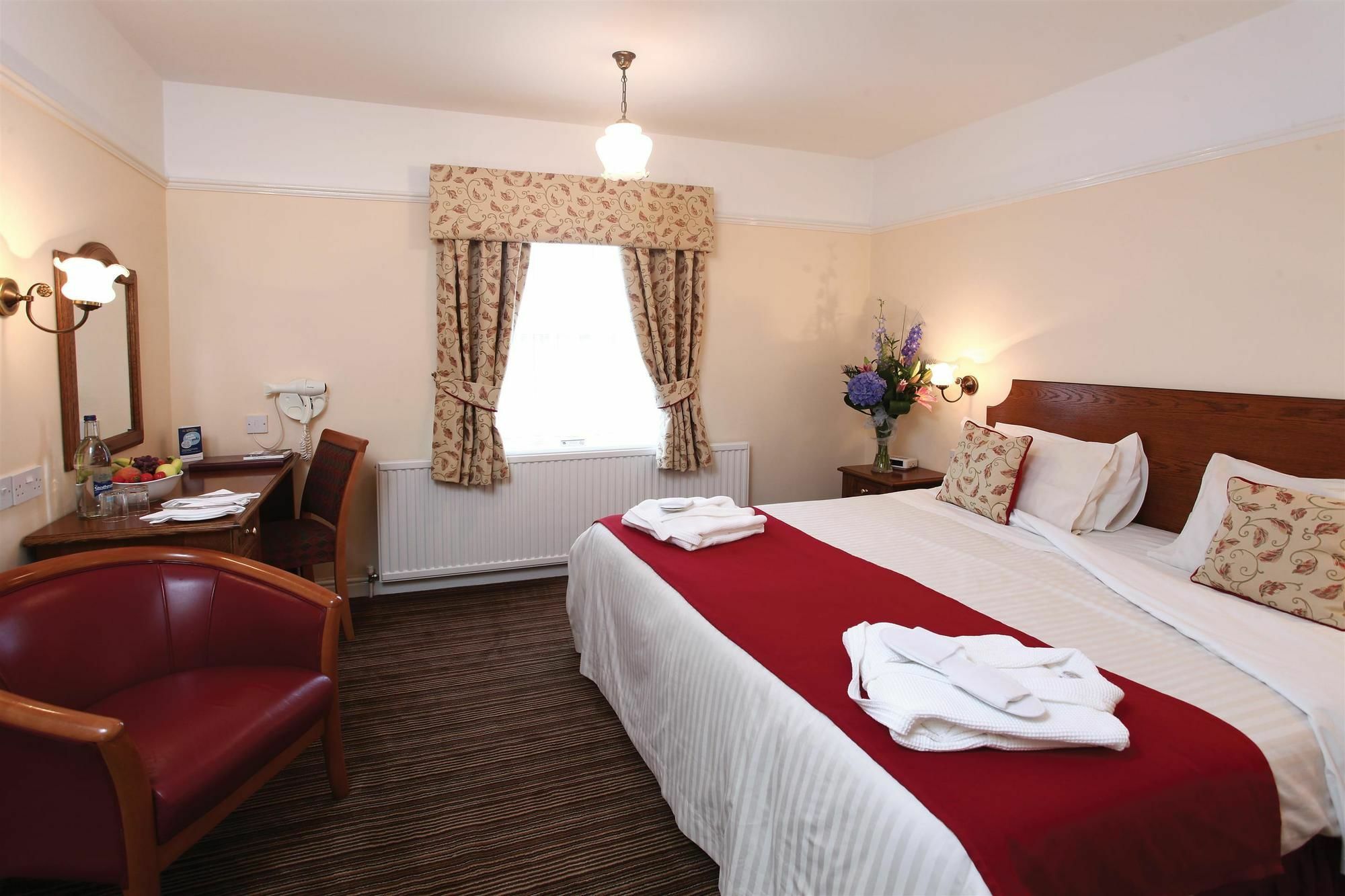 Lion Hotel Worksop Eksteriør billede
